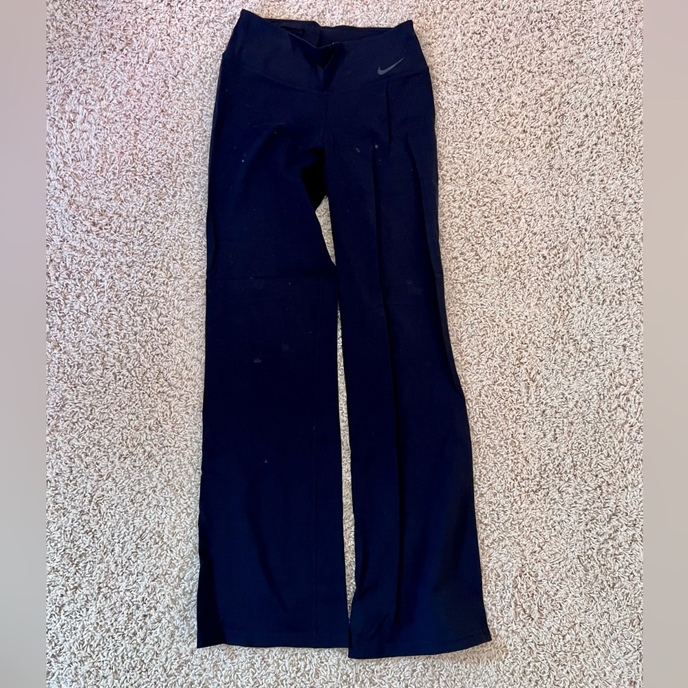 Like brand new Nike wide leg flare stretch black yoga athletic pants size S